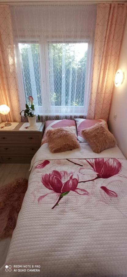 Appartamento Magdalenka Legnica Esterno foto